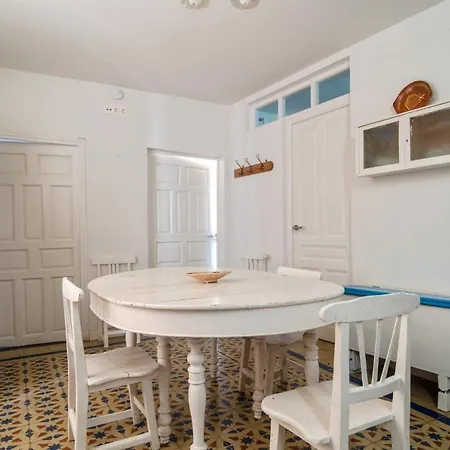 Spacious House With Garden In * Sardon De Duero